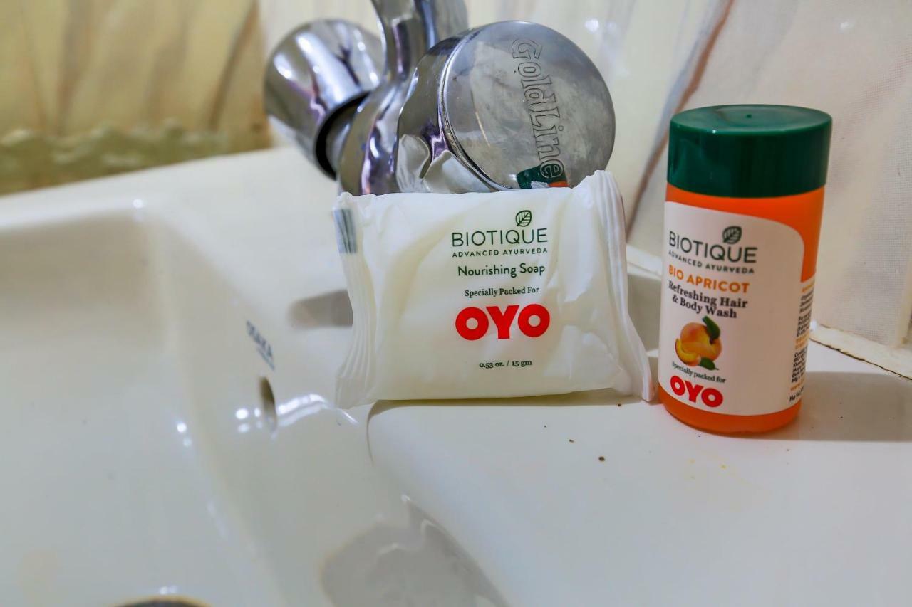 העיר בנגלור Oyo 13170 Victory Suites מראה חיצוני תמונה